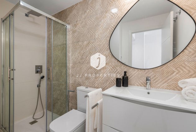 Resale - Apartment / flat -
San Miguel de Salinas - Inland