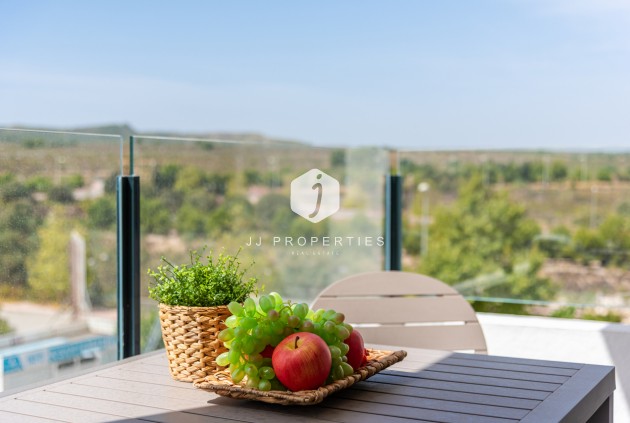 Resale - Apartment / flat -
San Miguel de Salinas - Inland