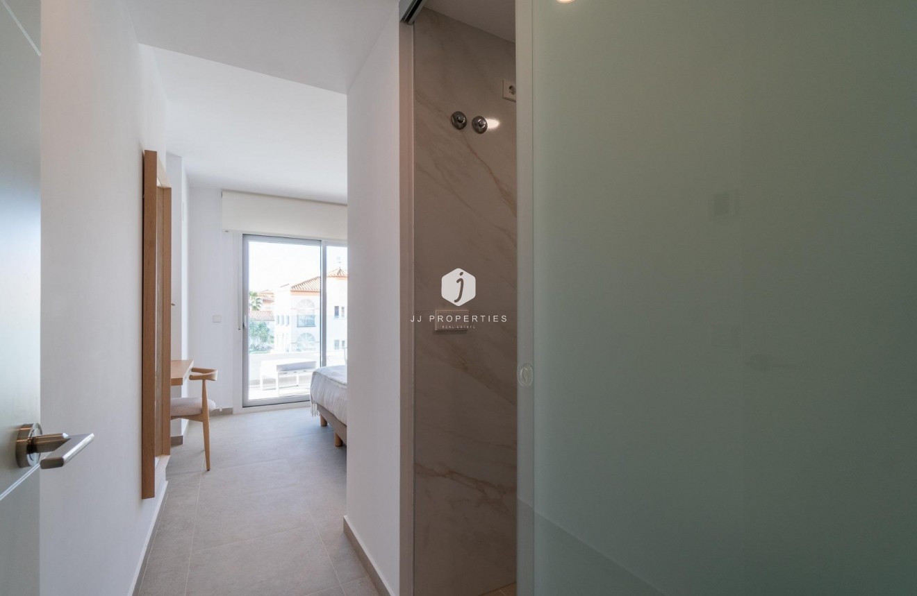 Neue Gebäude - Penthouse -
Orihuela Costa - Playa Flamenca