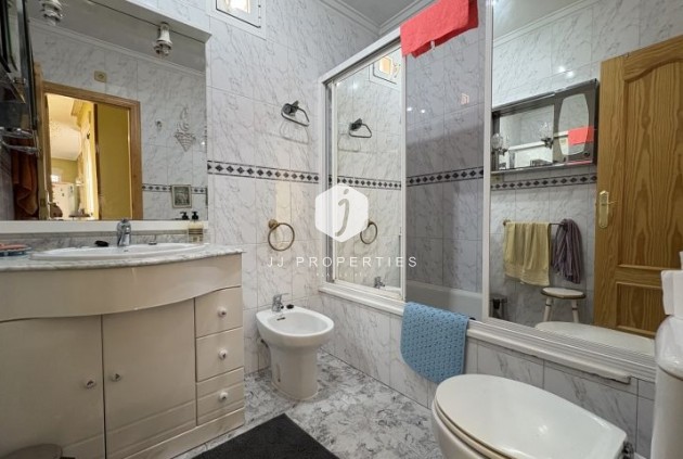 Aus zweiter Hand - Wohnung -
Torrevieja - Costa Blanca