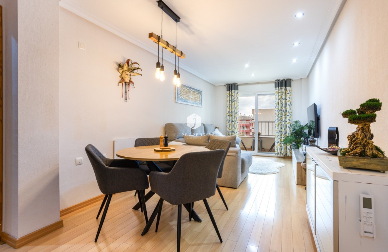 Tweedehands - Appartement / flat -
Los Montesinos - Costa Blanca