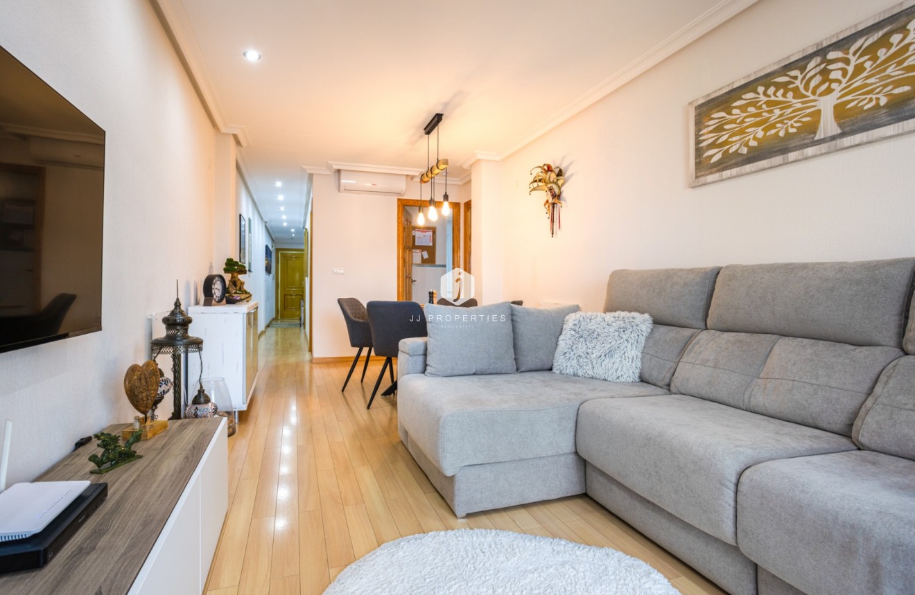 Tweedehands - Appartement / flat -
Los Montesinos - Costa Blanca