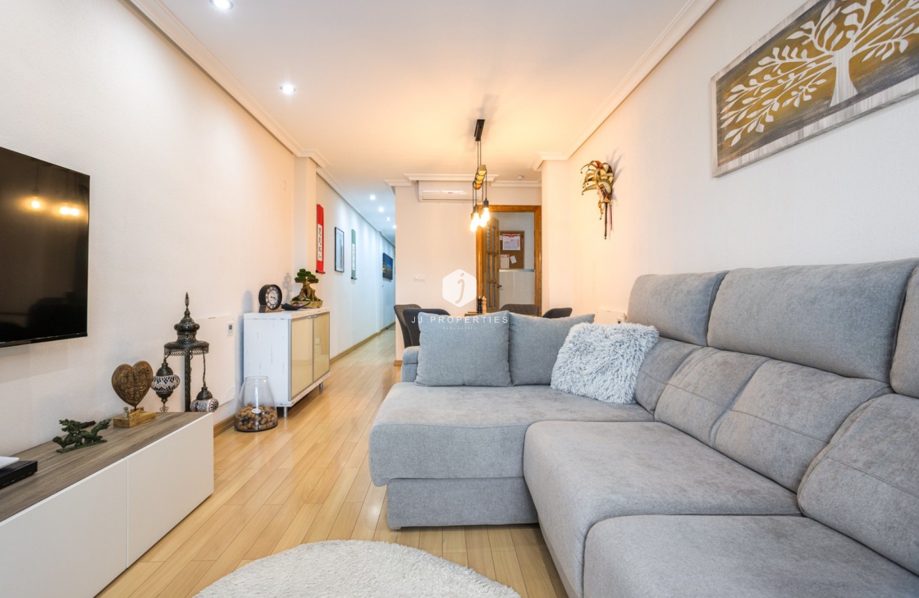 Tweedehands - Appartement / flat -
Los Montesinos - Costa Blanca