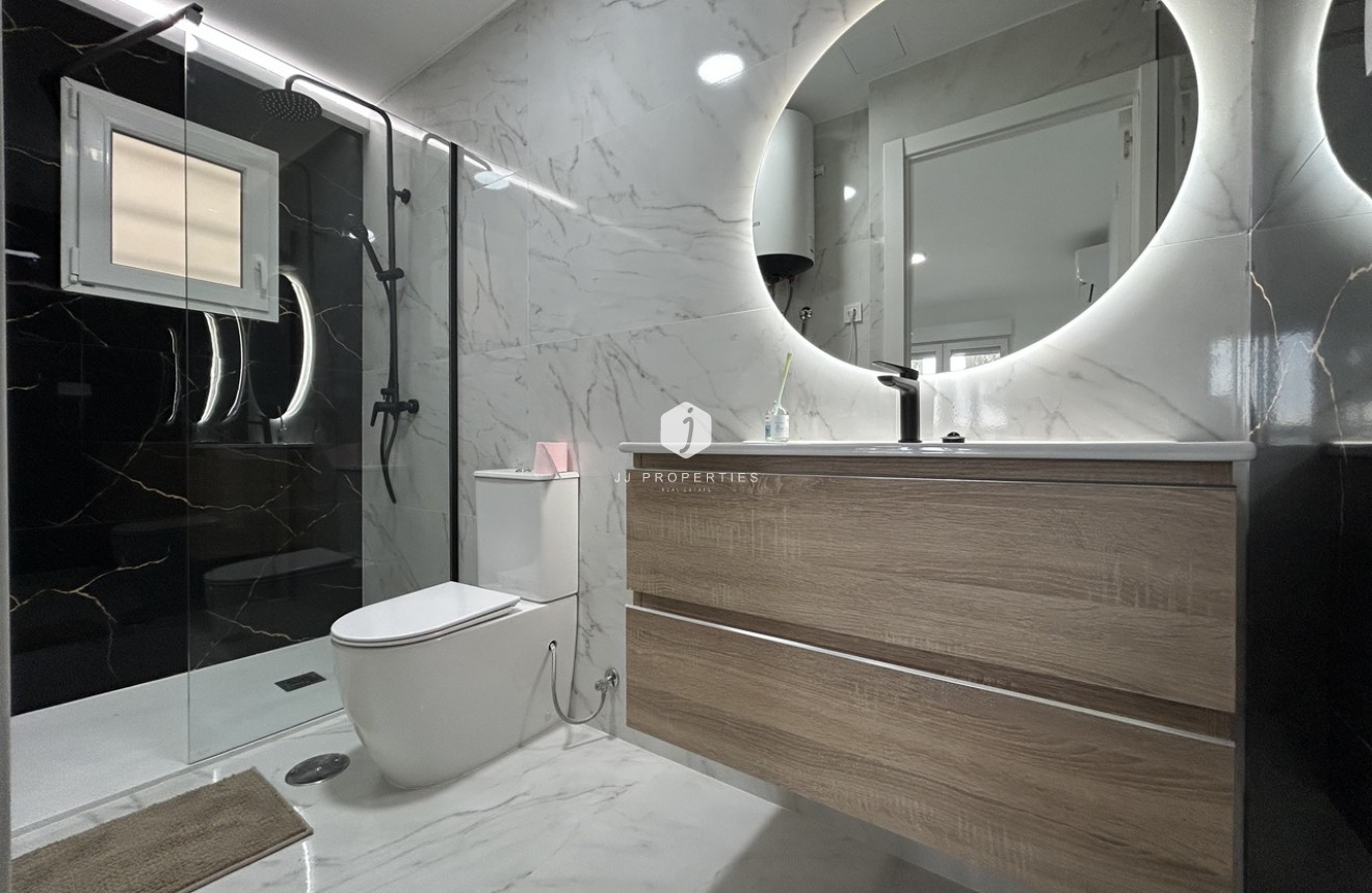 Z drugiej ręki - Mieszkanie w bloku -
Ciudad Quesada - Costa Blanca