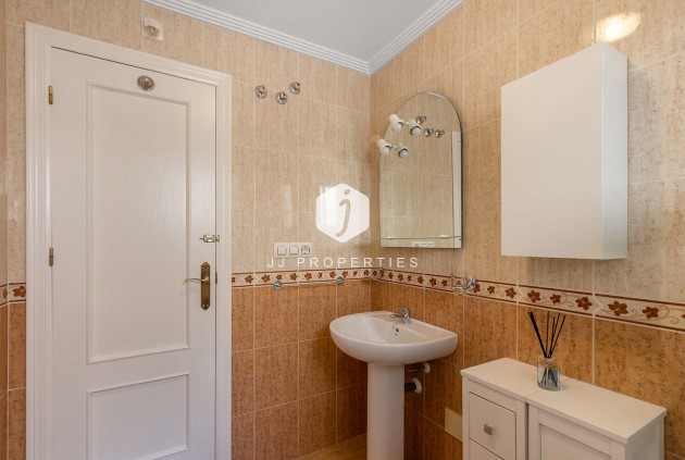 Z drugiej ręki - Mieszkanie w bloku -
Orihuela Costa - Playa Flamenca