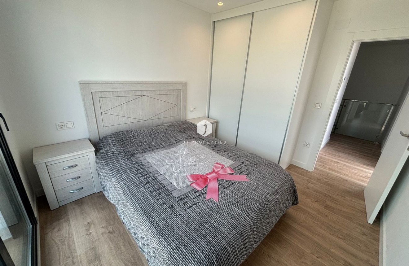 Segunda mano - Villa -
Ciudad Quesada - Costa Blanca