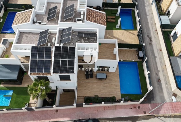 Segunda mano - Villa -
Ciudad Quesada - Costa Blanca