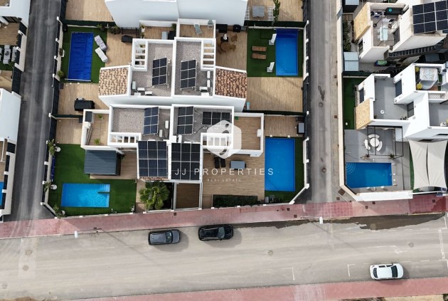 Segunda mano - Villa -
Ciudad Quesada - Costa Blanca