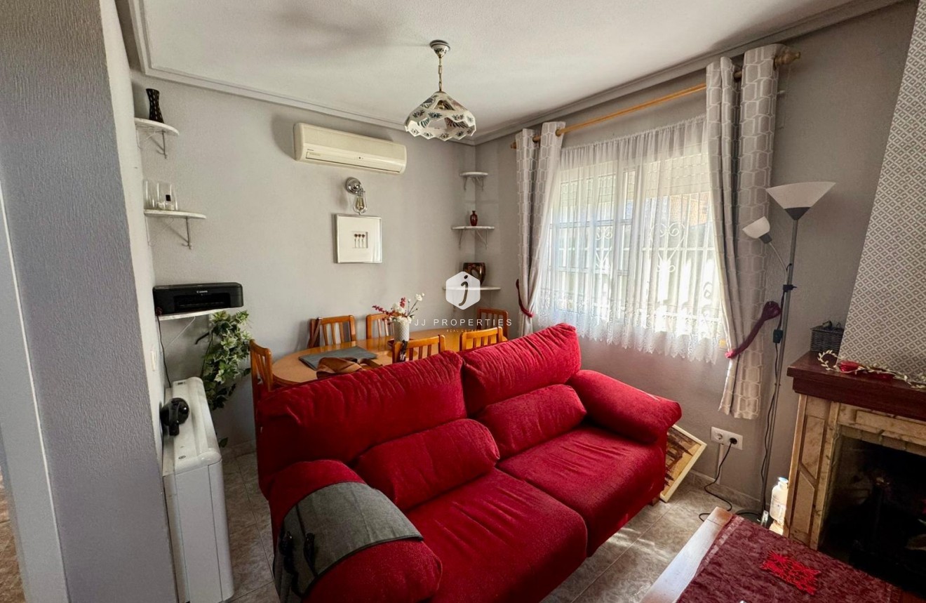 Aus zweiter Hand - Villa -
Torrevieja - Costa Blanca