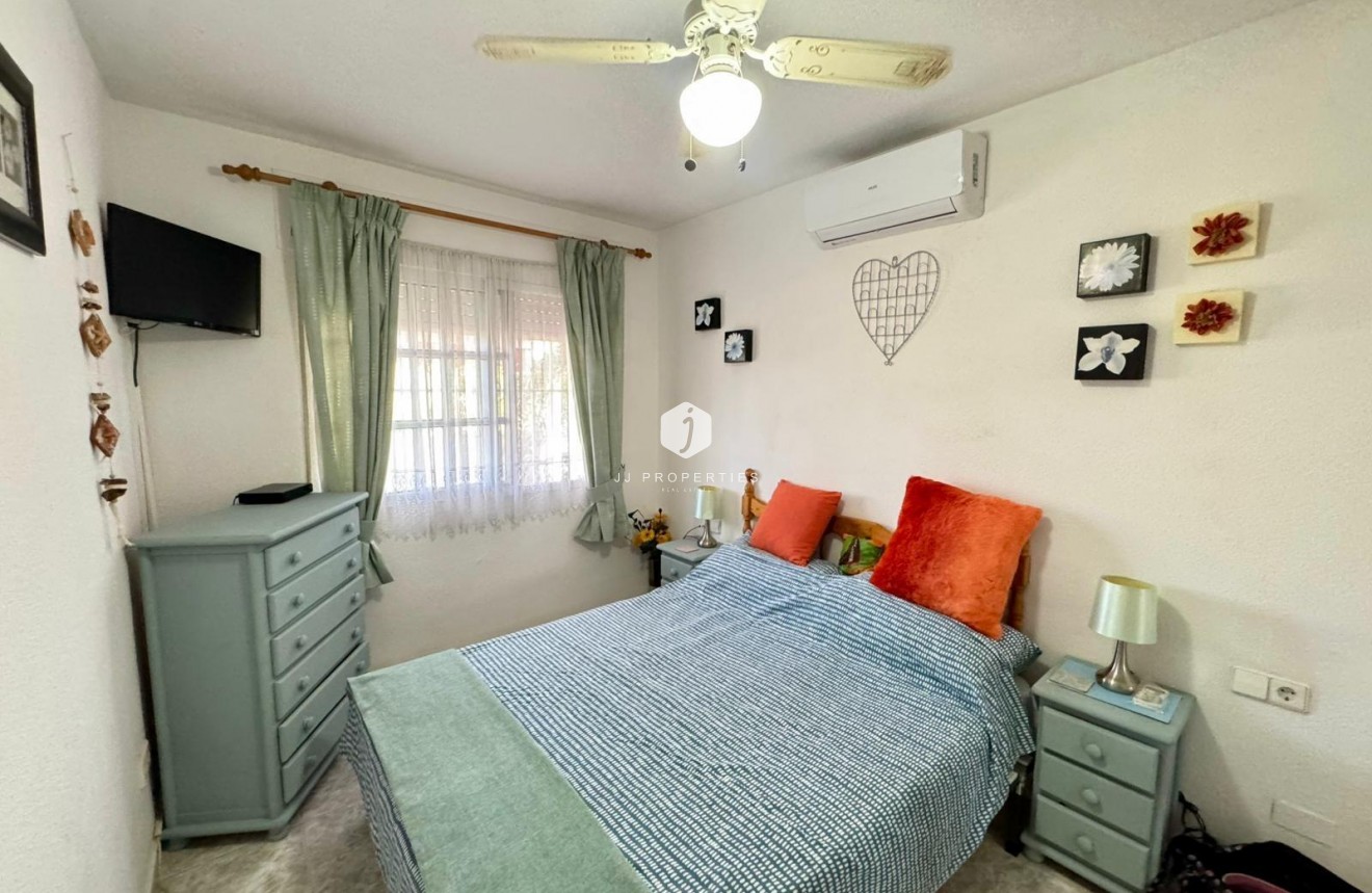 Aus zweiter Hand - Villa -
Torrevieja - Costa Blanca