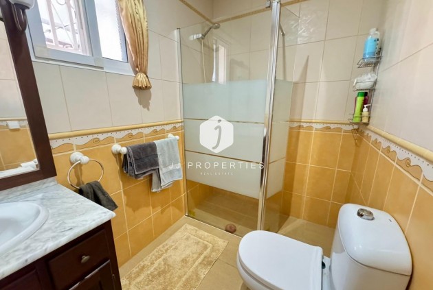 Aus zweiter Hand - Villa -
Torrevieja - Costa Blanca