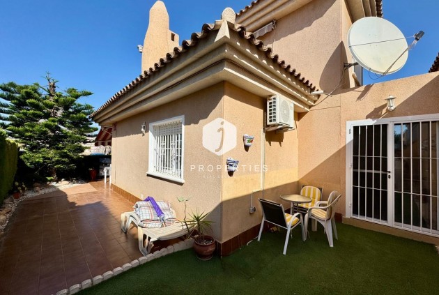 Aus zweiter Hand - Villa -
Torrevieja - Costa Blanca
