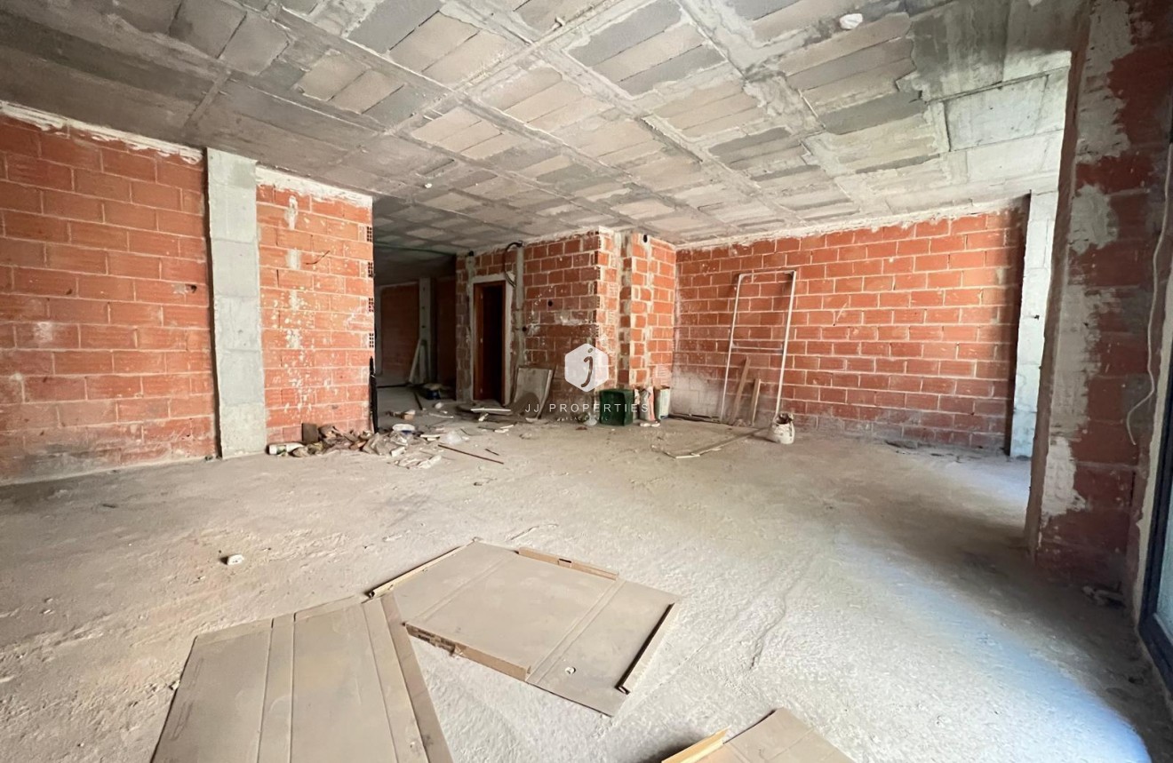 Z drugiej ręki - Mieszkanie w bloku -
Torrevieja - Centro