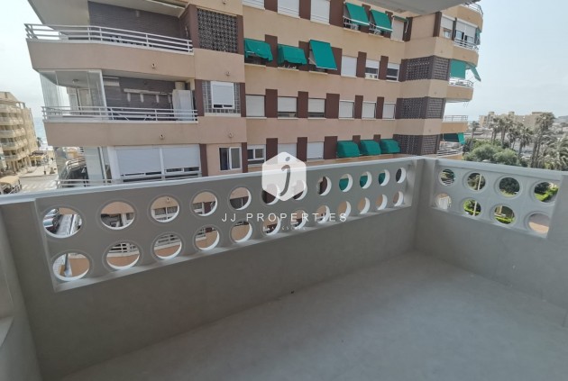 Resale - Apartment / flat -
Torrevieja - Costa Blanca