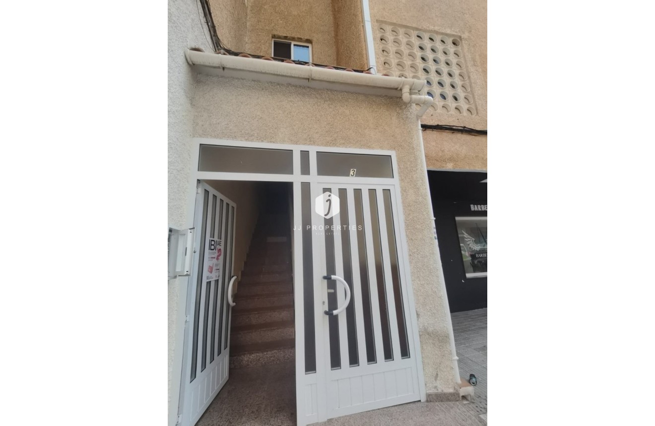 Resale - Apartment / flat -
Torrevieja - Costa Blanca