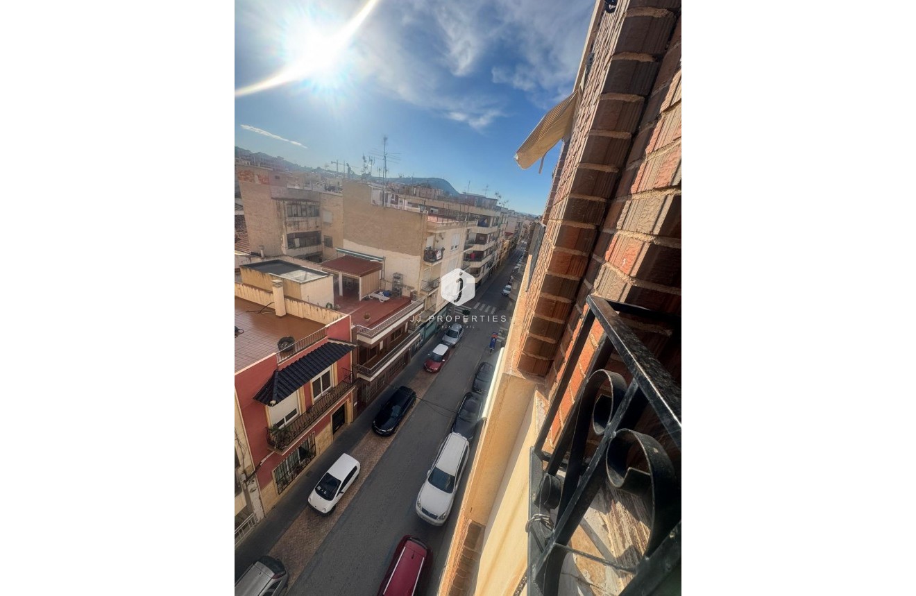 Segunda mano - Apartamento / piso -
Bigastro - Bigastro Centro