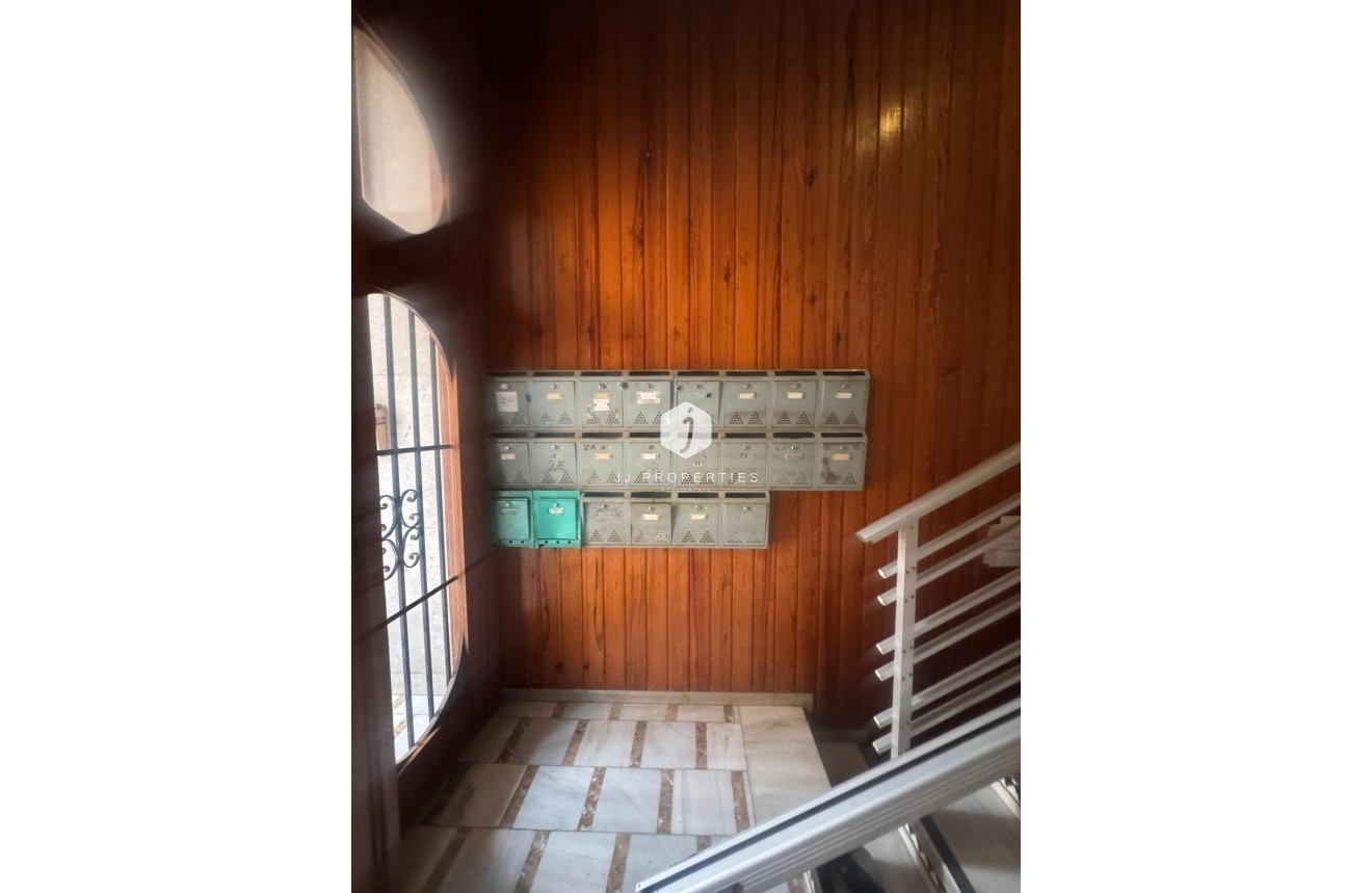 Segunda mano - Apartamento / piso -
Bigastro - Bigastro Centro