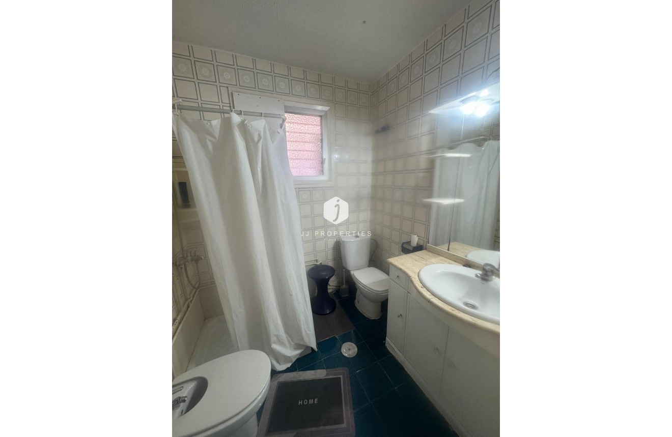 Segunda mano - Apartamento / piso -
Bigastro - Bigastro Centro