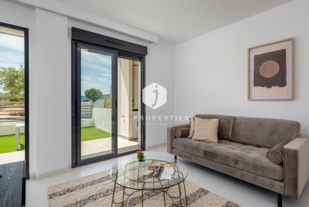 Aus zweiter Hand - Wohnung -
San Miguel de Salinas - Inland