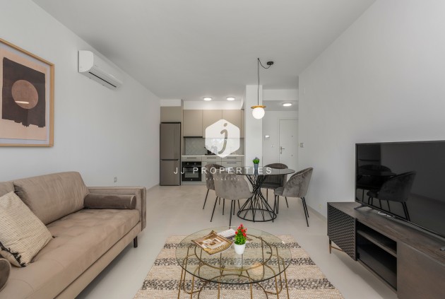 Aus zweiter Hand - Wohnung -
San Miguel de Salinas - Inland