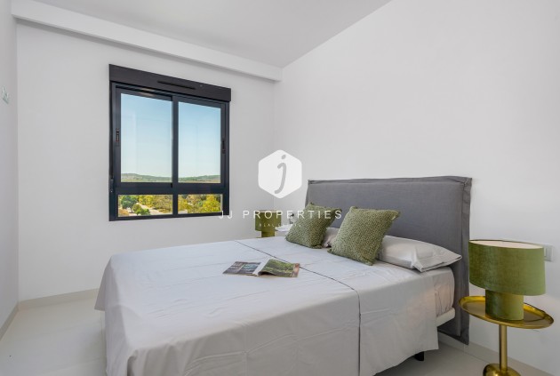 Aus zweiter Hand - Wohnung -
San Miguel de Salinas - Inland