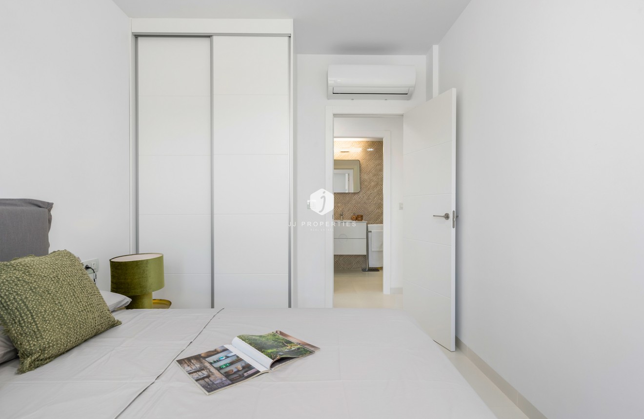 Aus zweiter Hand - Wohnung -
San Miguel de Salinas - Inland