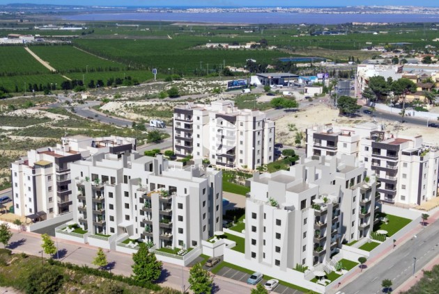 Aus zweiter Hand - Wohnung -
San Miguel de Salinas - Inland