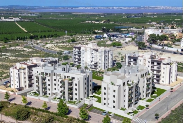 Aus zweiter Hand - Wohnung -
San Miguel de Salinas - Inland