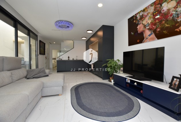 Resale - Villa -
Los Montesinos - Costa Blanca