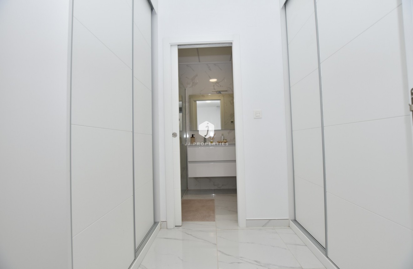 Resale - Villa -
Los Montesinos - Costa Blanca