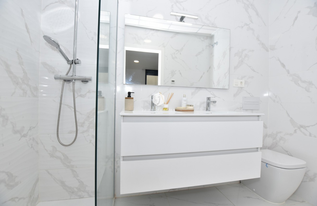 Resale - Villa -
Los Montesinos - Costa Blanca