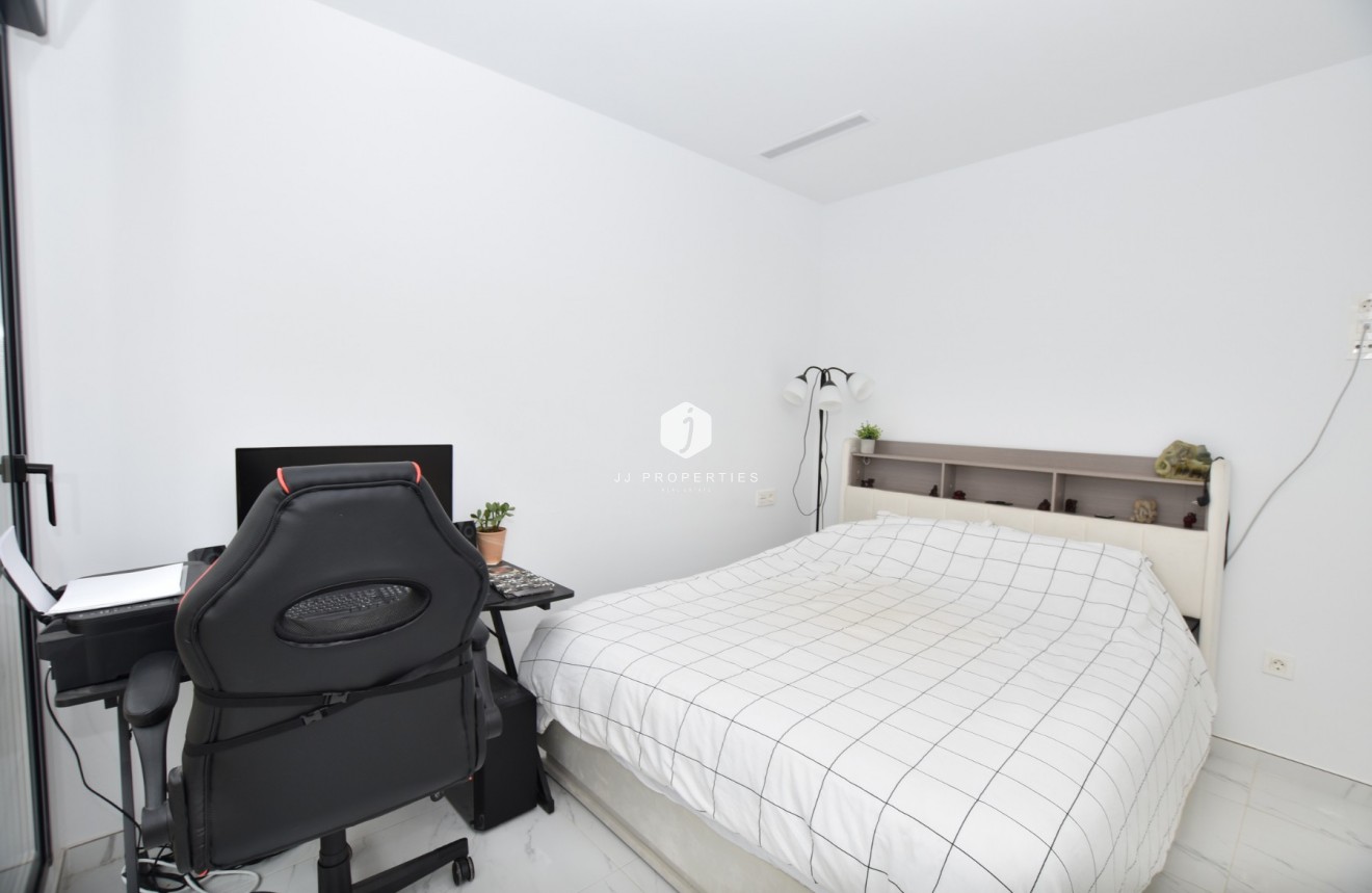 Resale - Villa -
Los Montesinos - Costa Blanca