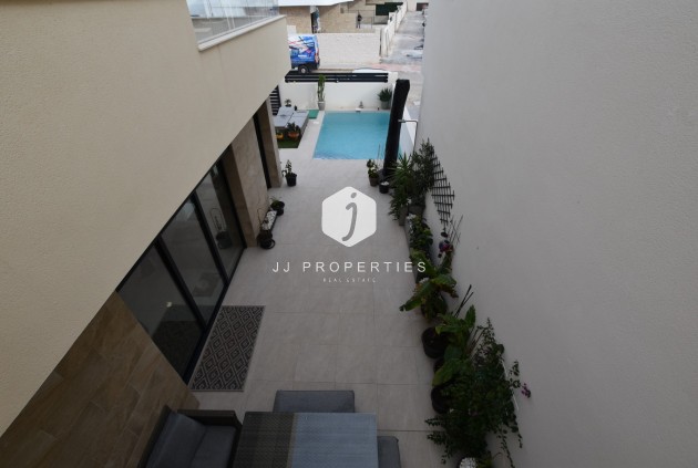 Resale - Villa -
Los Montesinos - Costa Blanca