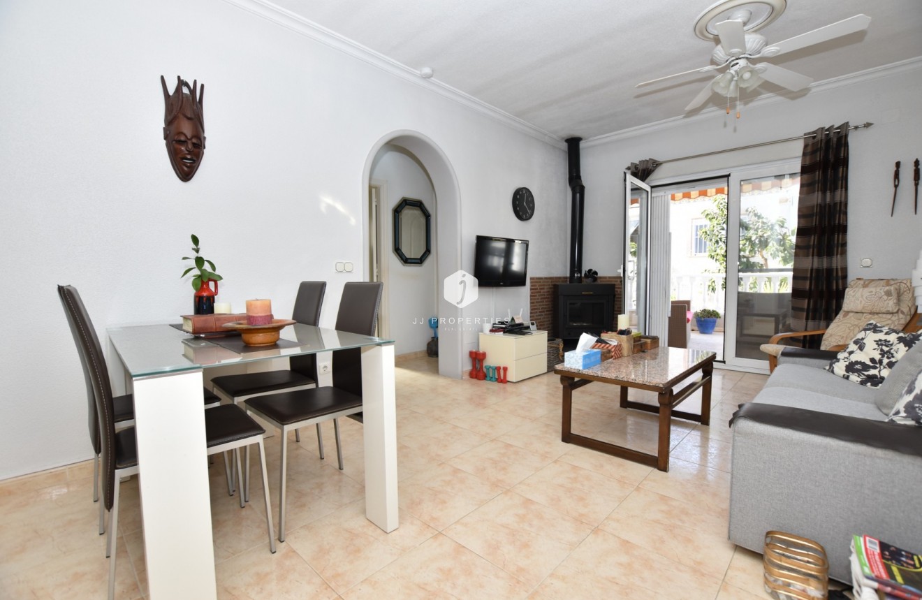 Resale - Villa -
Algorfa - Inland