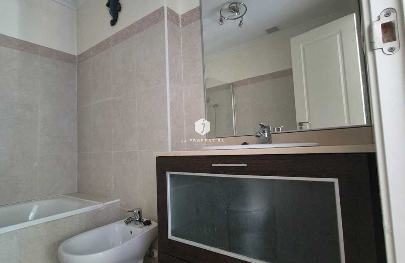 Resale - Apartment / flat -
Jacarilla - Costa Blanca