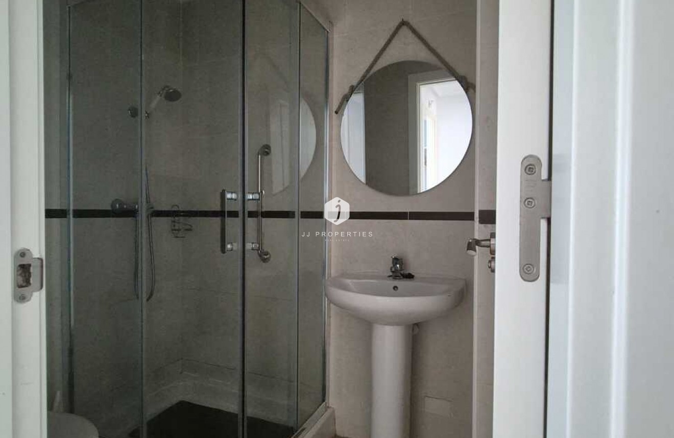 Resale - Apartment / flat -
Jacarilla - Costa Blanca