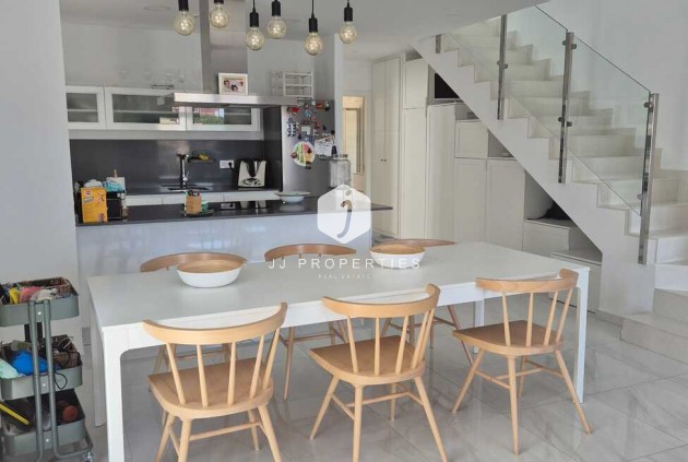 Resale - Villa -
Bigastro - Costa Blanca