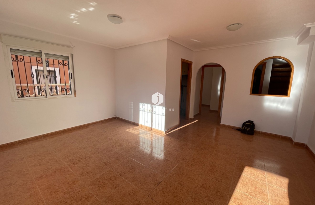 Resale - Chalet -
Los Montesinos - Costa Blanca