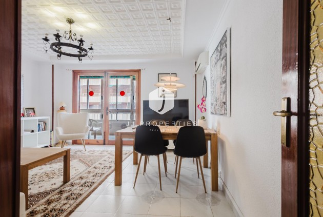 Tweedehands - Appartement / flat -
Torrevieja - Costa Blanca