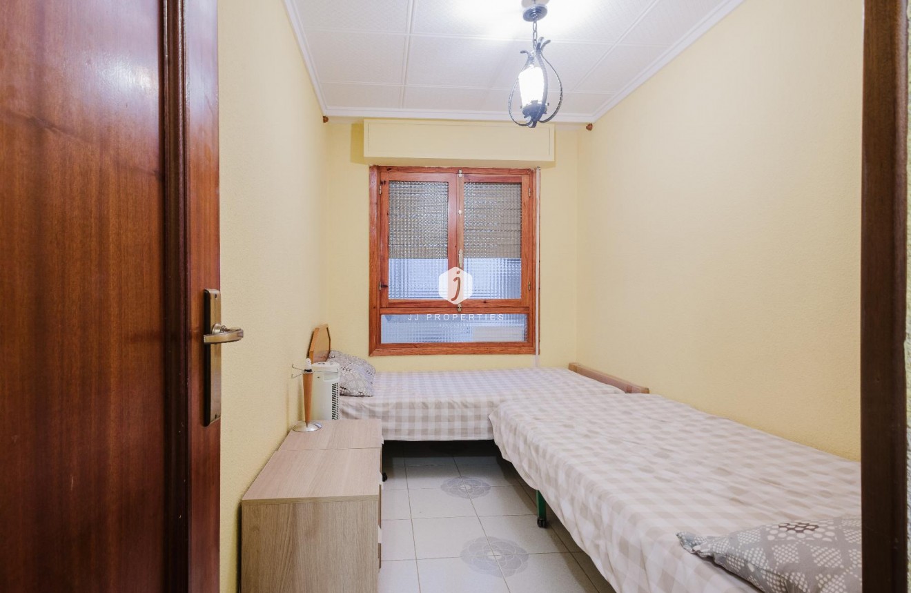 Tweedehands - Appartement / flat -
Torrevieja - Costa Blanca