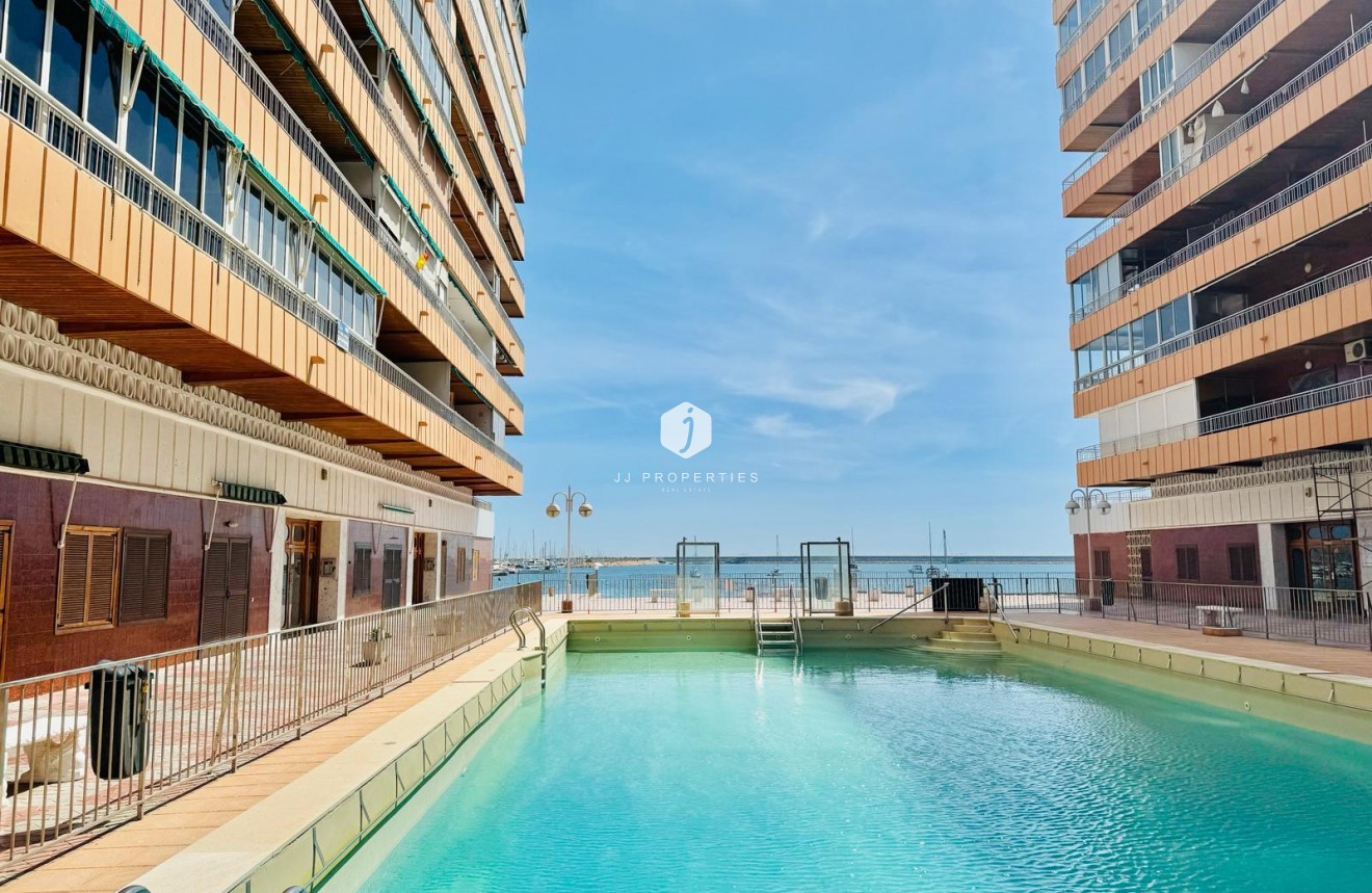 Tweedehands - Appartement / flat -
Torrevieja - Costa Blanca