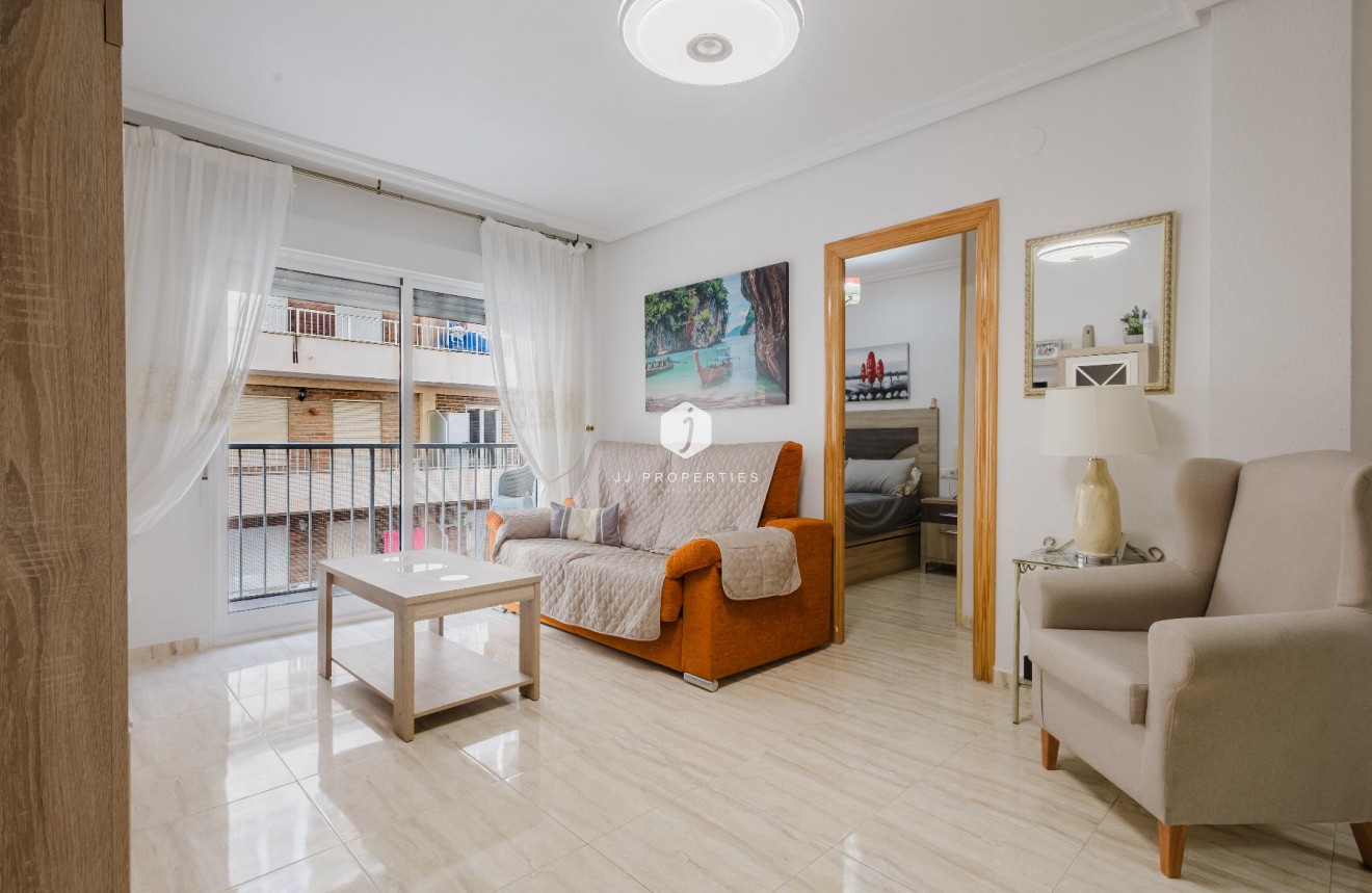 Resale - Apartment / flat -
Torrevieja - Costa Blanca
