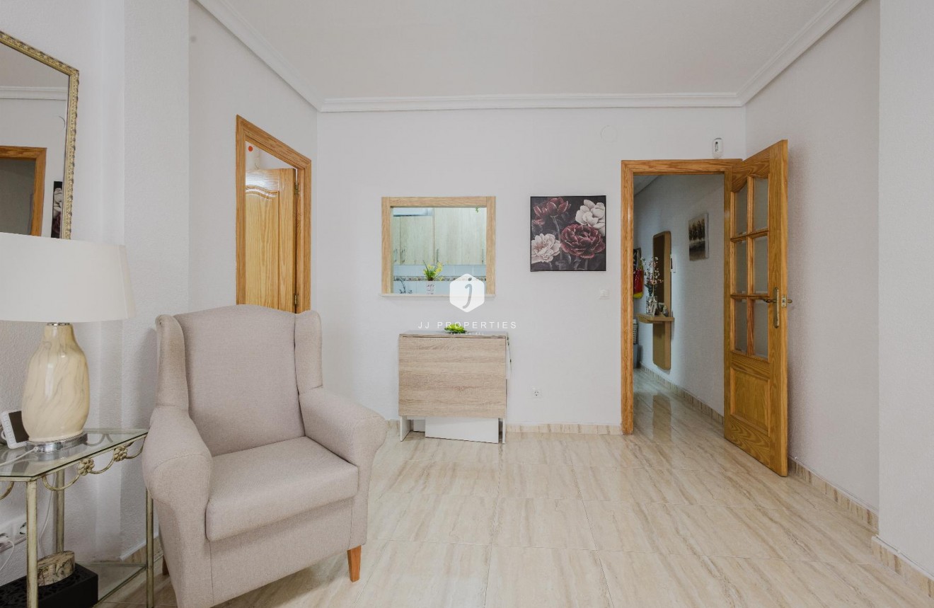 Resale - Apartment / flat -
Torrevieja - Costa Blanca