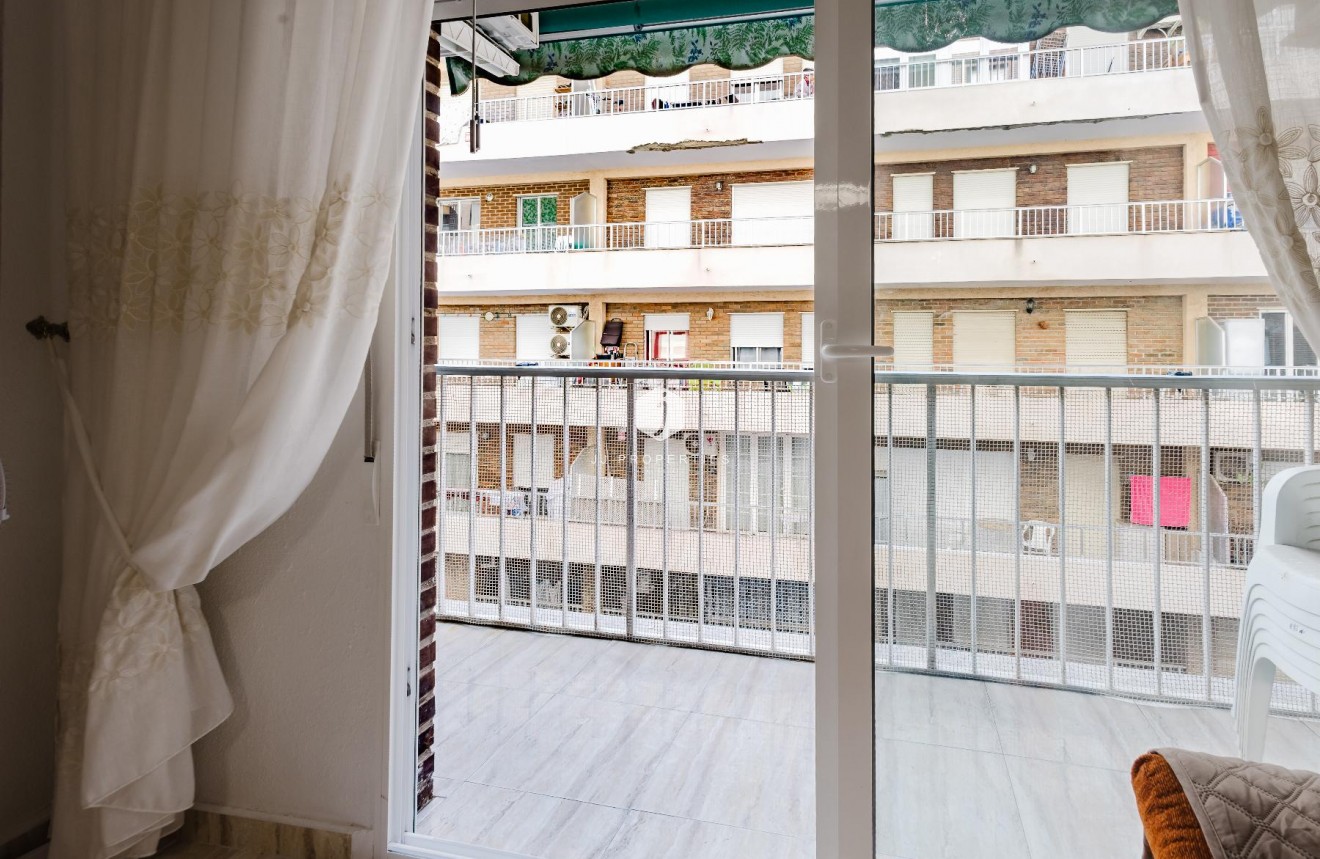 Resale - Apartment / flat -
Torrevieja - Costa Blanca