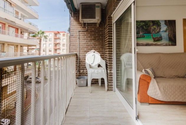 Resale - Apartment / flat -
Torrevieja - Costa Blanca