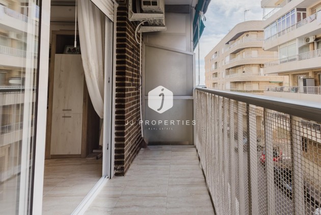 Resale - Apartment / flat -
Torrevieja - Costa Blanca