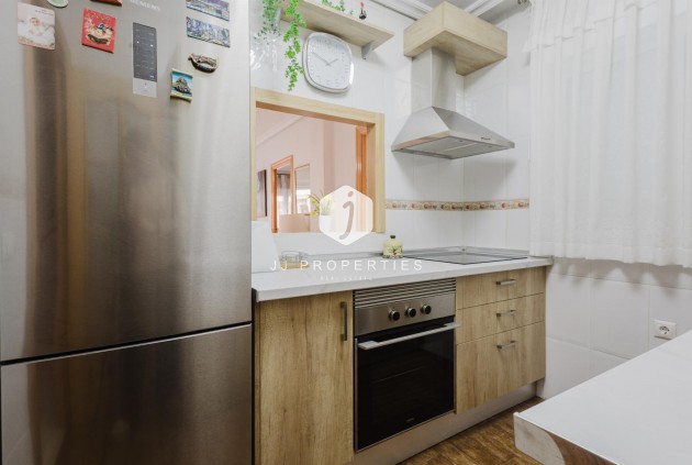 Resale - Apartment / flat -
Torrevieja - Costa Blanca