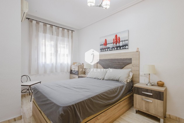 Resale - Apartment / flat -
Torrevieja - Costa Blanca