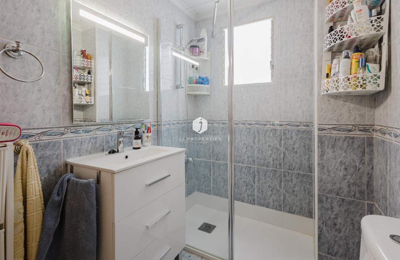 Resale - Apartment / flat -
Torrevieja - Costa Blanca