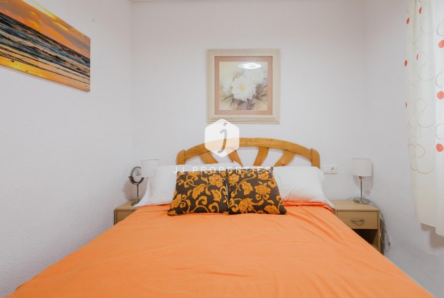 Resale - Apartment / flat -
Torrevieja - Costa Blanca